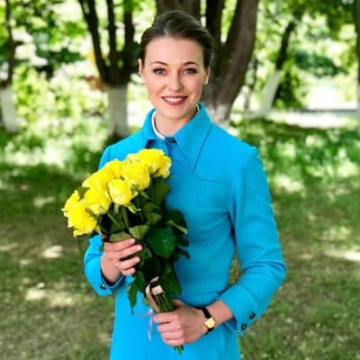 Александра Никифорова невеста комдива